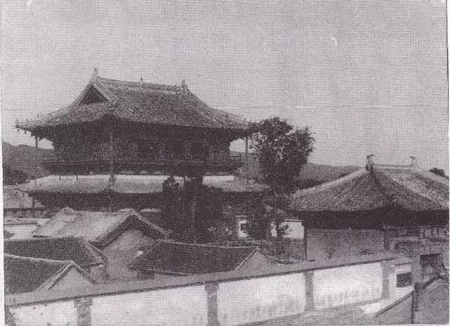 梁思成蓟县独乐寺,梁思成在独乐寺照片