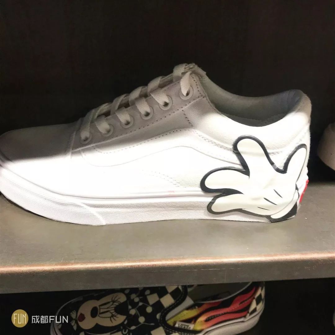 hm和芝麻街联名,moschino联名hm