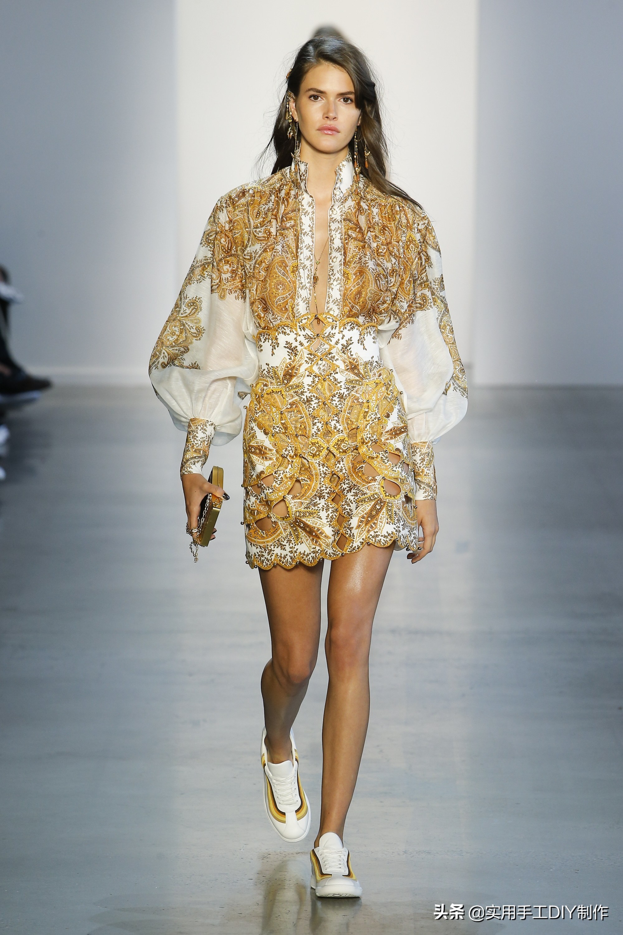 zimmermann连衣裙2019,zimmermann连衣裙2022春夏成衣系列