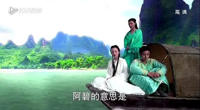 她很美，可惜被糟蹋了