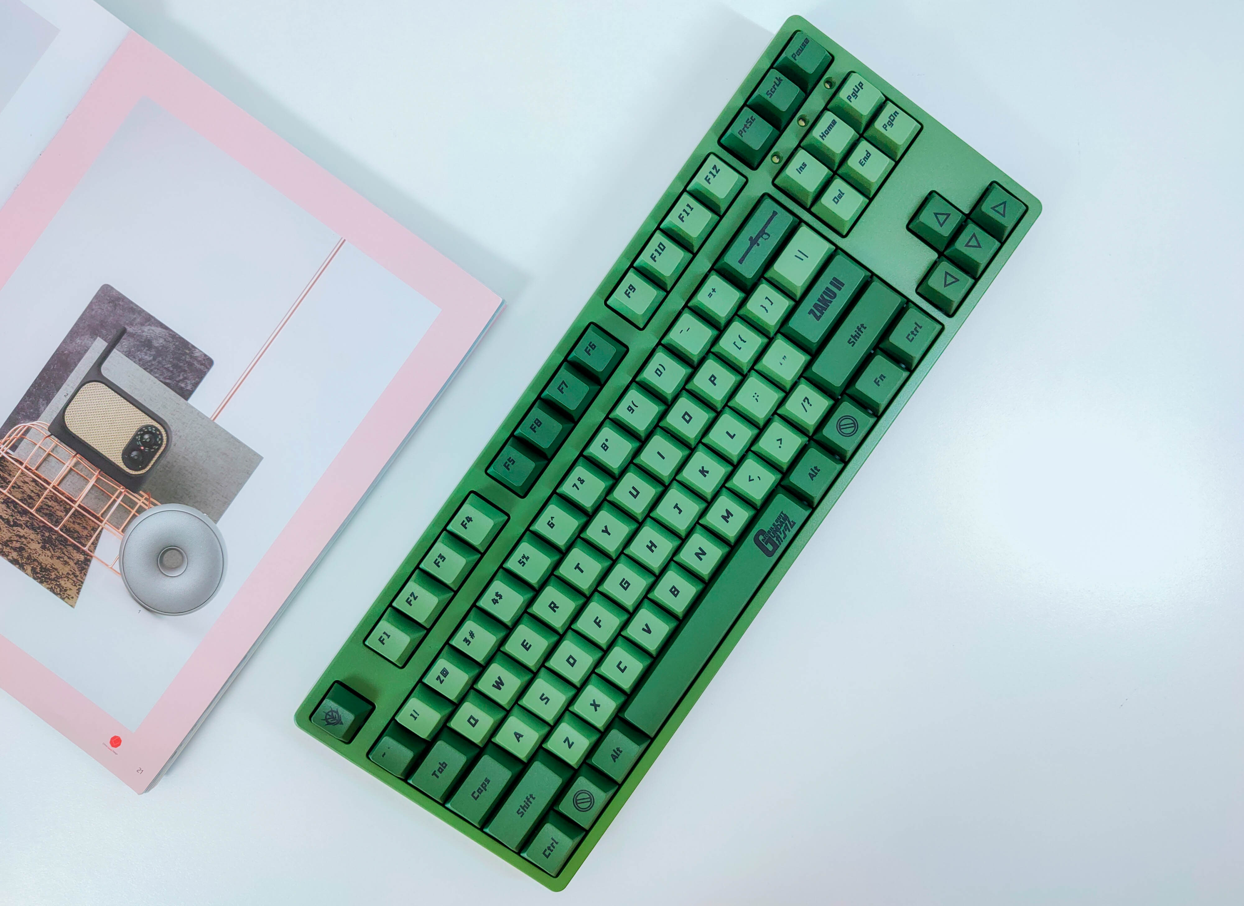 与高达、蝙蝠侠组队，ikbc机械键盘+安德斯特电竞椅套装评测