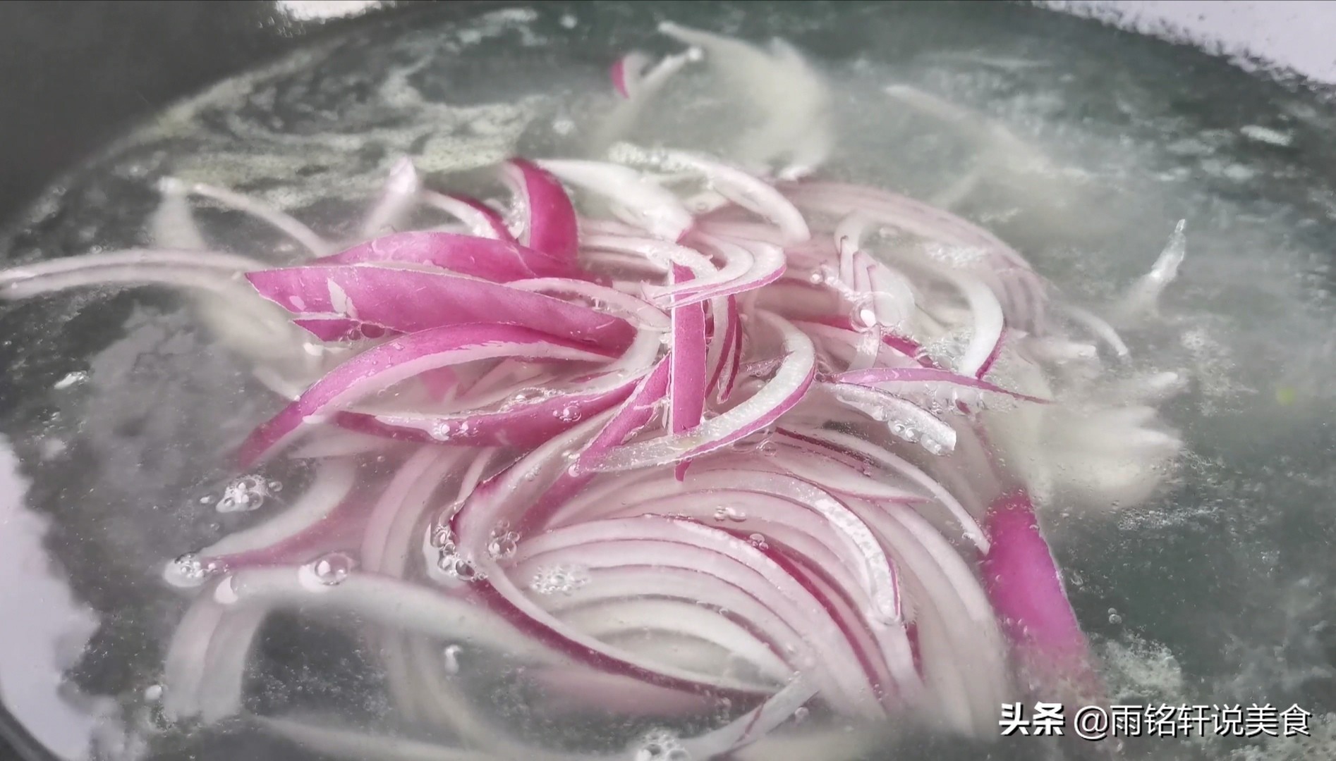 凉拌苦瓜正确最好吃的做法,凉拌苦瓜怎样炒苦瓜不苦