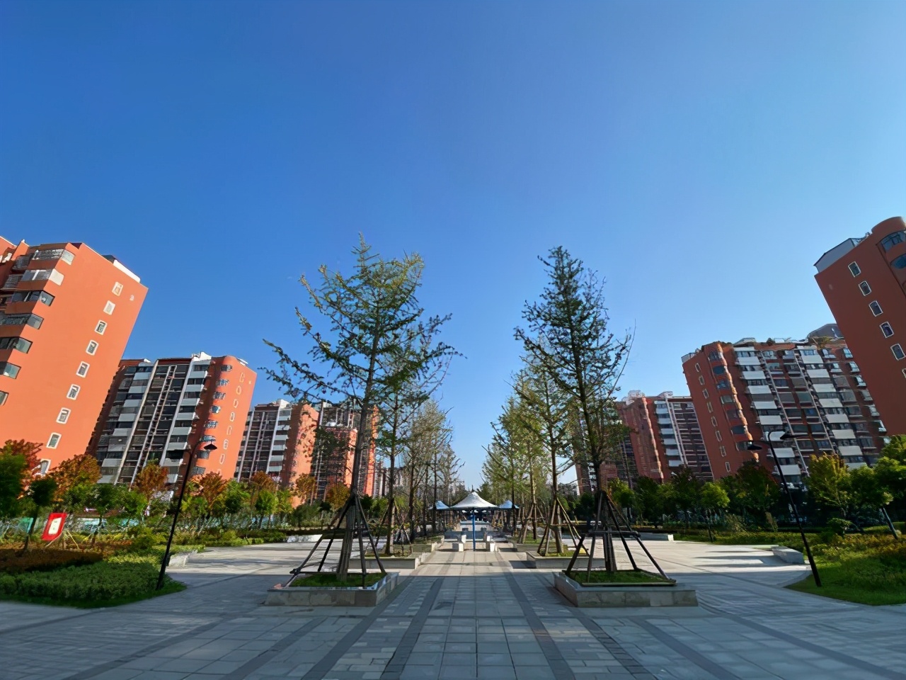 黄龙广场附近还有哪些好玩的地方,临颍黄龙渠为啥叫黄龙渠