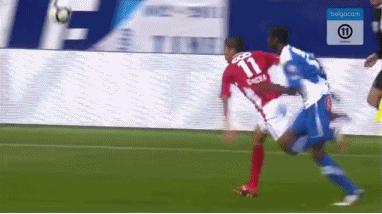 足坛十大凶狠犯规集锦,足坛十大恶意犯规集锦