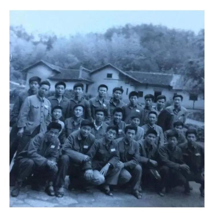 深切缅怀老宗师,缅怀足球教练