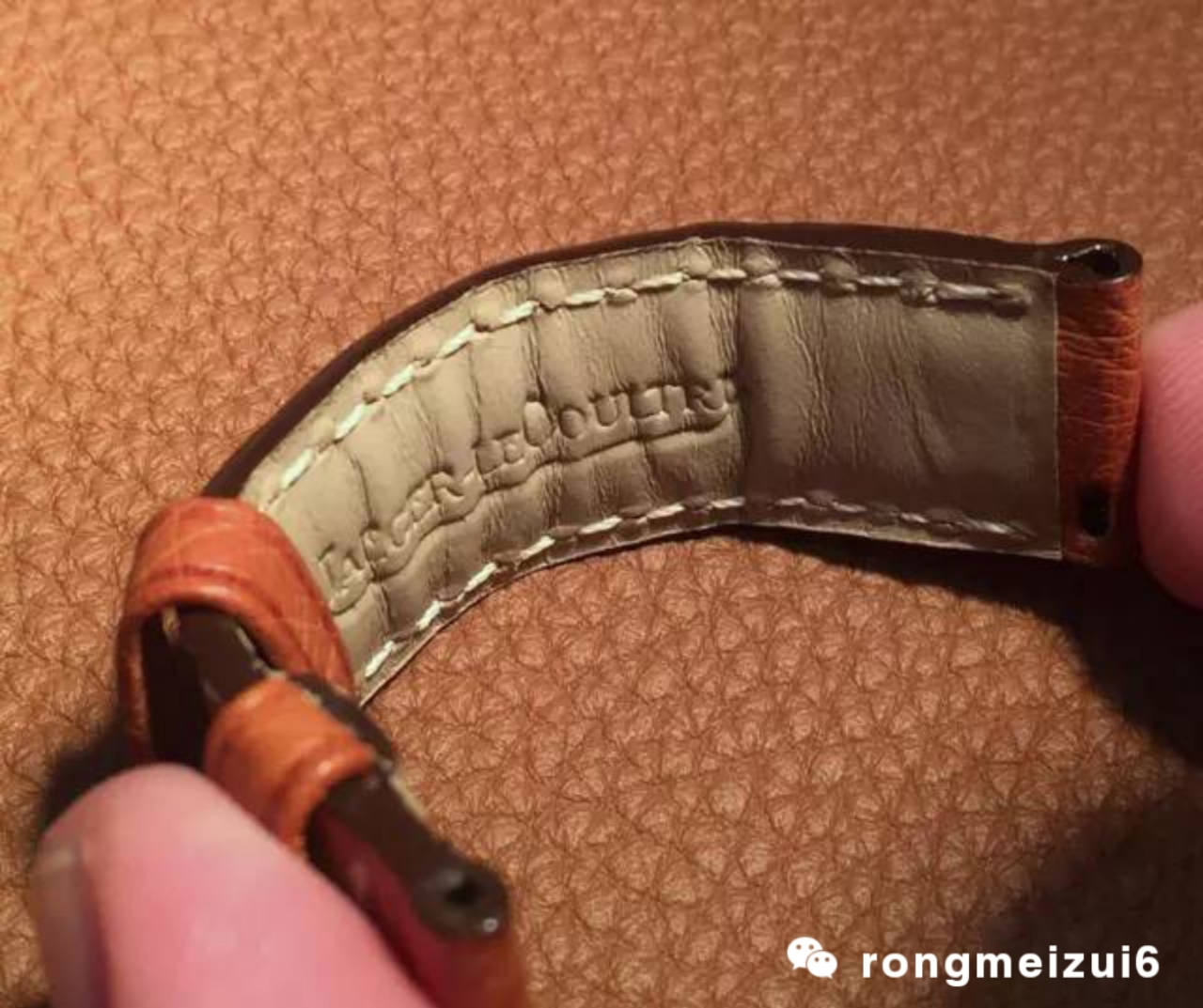 米兰尼斯表带如何判断真假,如何判断表带是不是真皮