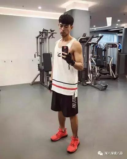 性感gun神在线撩妹，这个男人我上头了,≧口≦