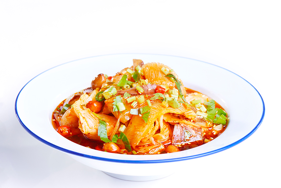 聚焦餐饮市场新航向，棒棒鸡传奇撬动千亿好项目