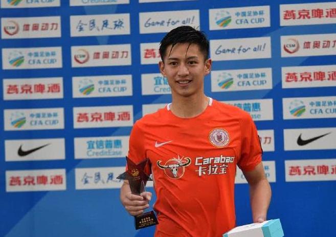 国足比较出彩的球员,国足有天才吗