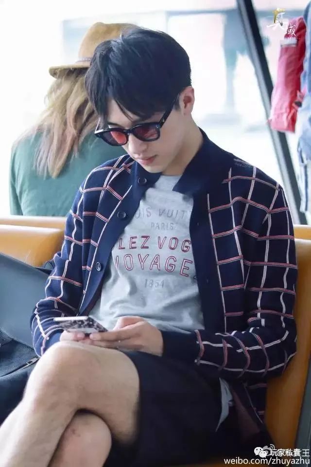 gentlemonster鐪奸暅鍝佺墝,gentlemonster鍝佺墝鐪奸暅鎺ㄨ崘