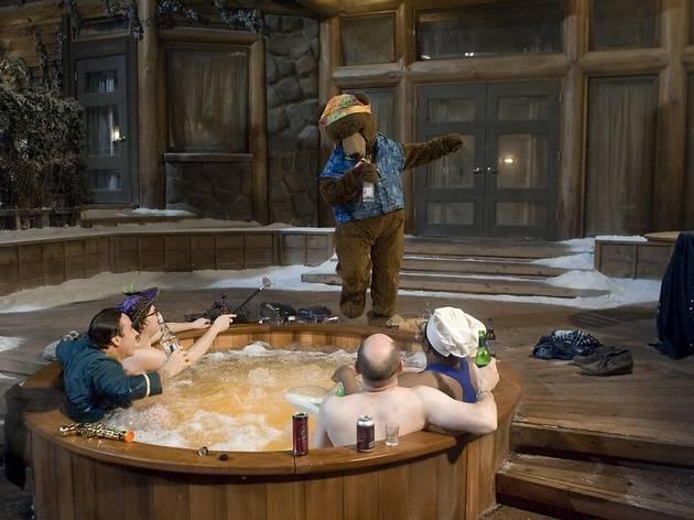 澳洲一位妈妈花270英镑亲手打造水疗池不少父母却表示担忧