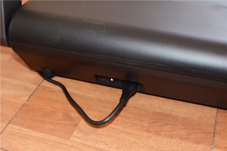 小米生态链walkingpad跑步机r2,小米跑步机和亿健跑步机哪个好