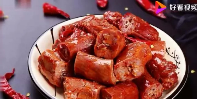 周黑鸭经营模式是直营还是加盟,瑞峰广场周黑鸭直营还是加盟