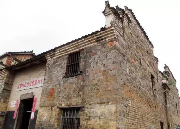 江西省有个莲花县,江西莲花县莲花镇