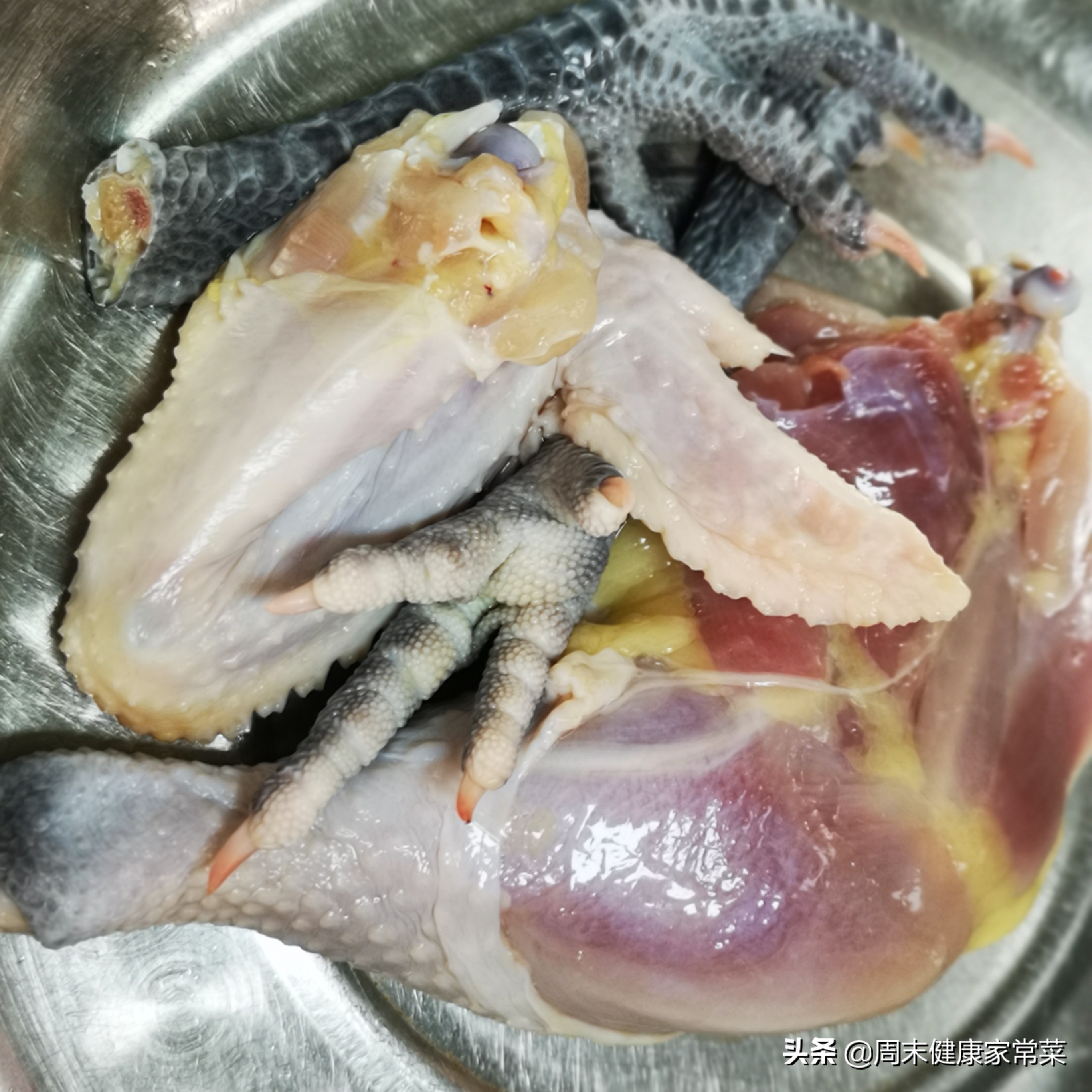 怎么把一只鸡完全脱骨,整只鸡如何完整脱骨