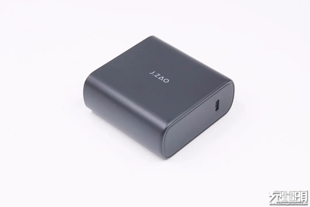 iphone13到底该不该买原装充电器,iphone13有没有充电器