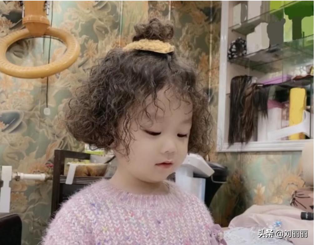 满头烫小卷真洋气适合各个年龄段,短发小卷满头烫40-50岁