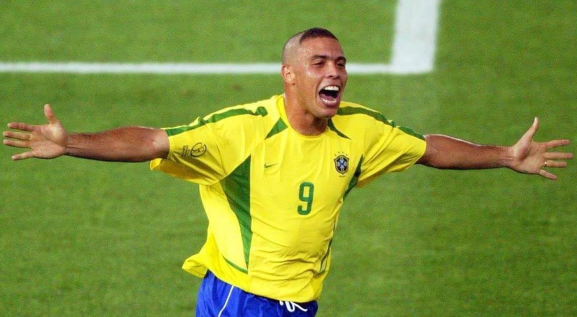 罗纳尔多钟摆式过人教学视频,罗纳尔多的经典绝技钟摆过人