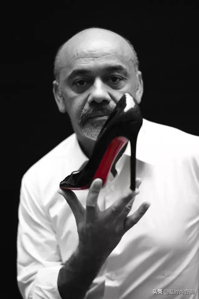 盘点5款超A高跟鞋，穿上它，腿不是腿，是塞纳河畔的春水