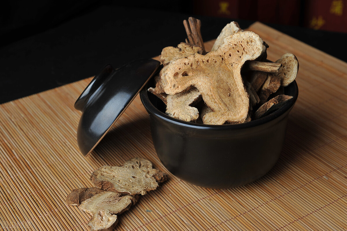 服用胃药期间可以吃中药吗,吃胃药的禁忌大全