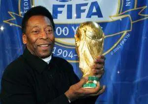 官方认证的球王条件,梅德韦杰夫登顶球王的条件