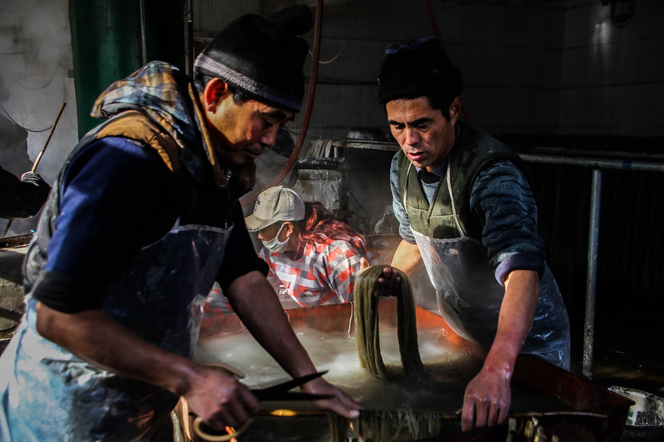 即将消失的美食味道,纯人工红薯粉条制作工艺
