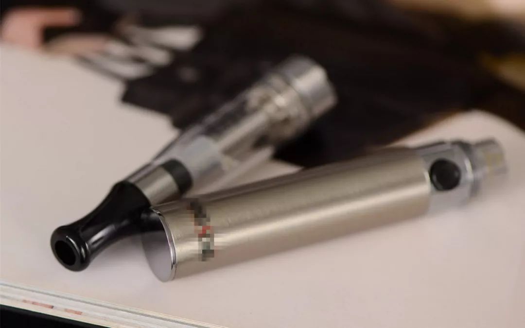 这东西香港或将全面封禁!不少深圳人还天天用……