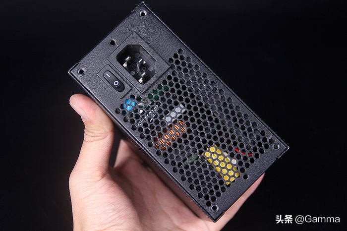 综合性能最好的itx机箱,安钛克itx机箱分体式水冷案例