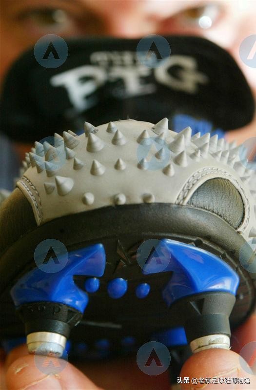 猎鹰人足球鞋,猎鹰儿童足球鞋