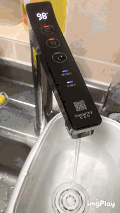 小厨房净水器空间巧妙利用,即热型小厨宝加装净水器的方法