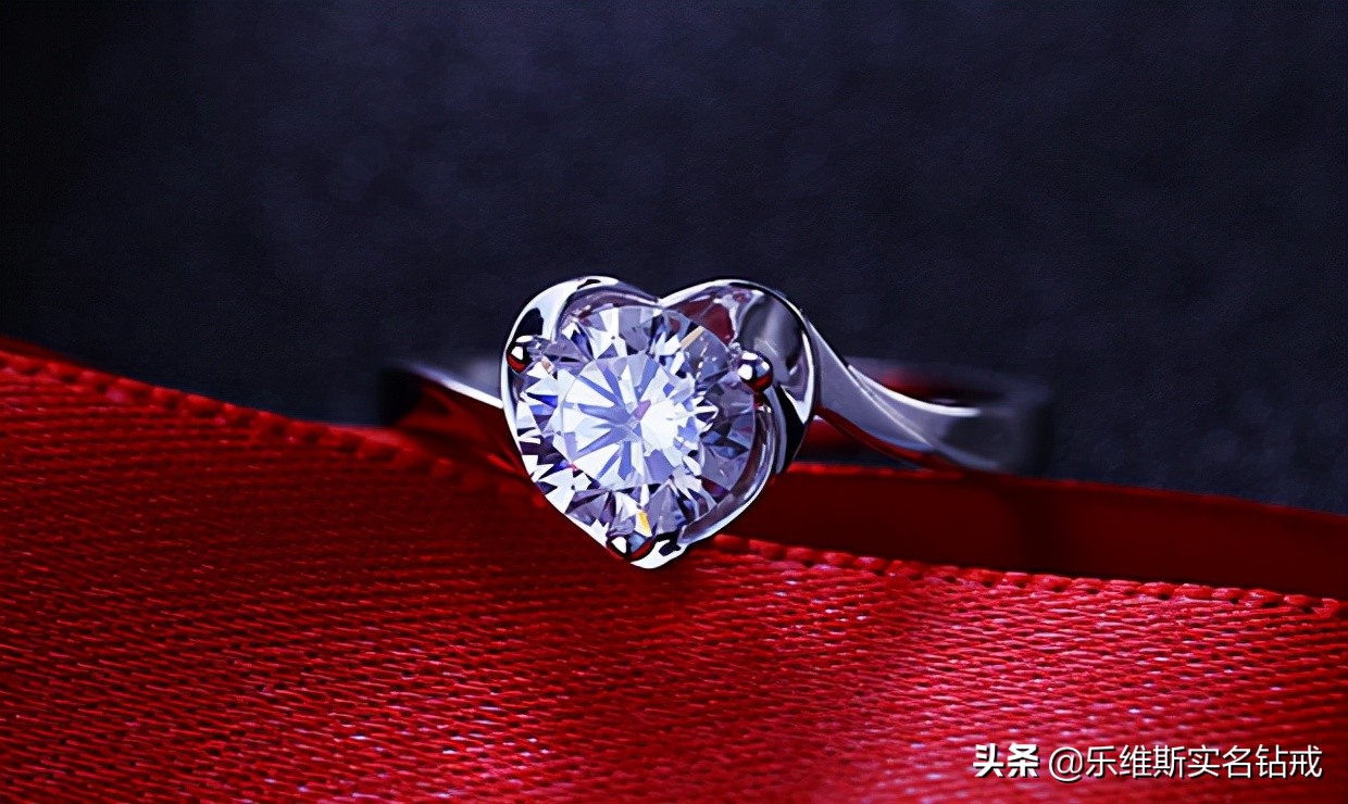 2克拉钻戒大概多少钱2008年,1克拉钻戒折价卖多少钱