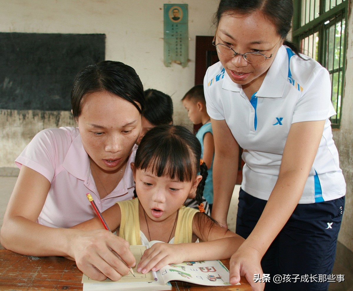 老师劝小学生留级家长怎么应对,小学学习不好学校有权利让留级吗