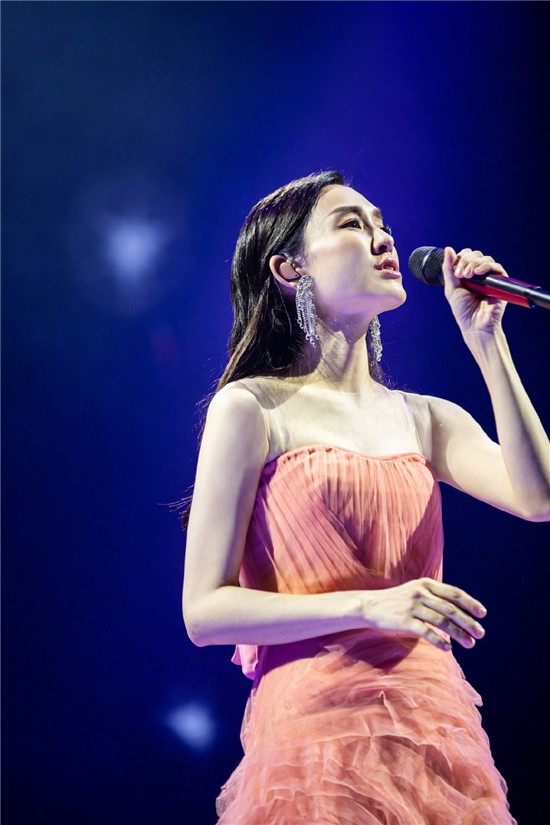 梁静茹回应范玮琪事件,梁静茹发微博力挺范玮琪