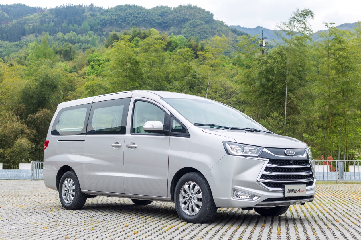 新一代瑞风m4柴油版七座米白色,全新瑞风m4柴油版五一旅行好帮手