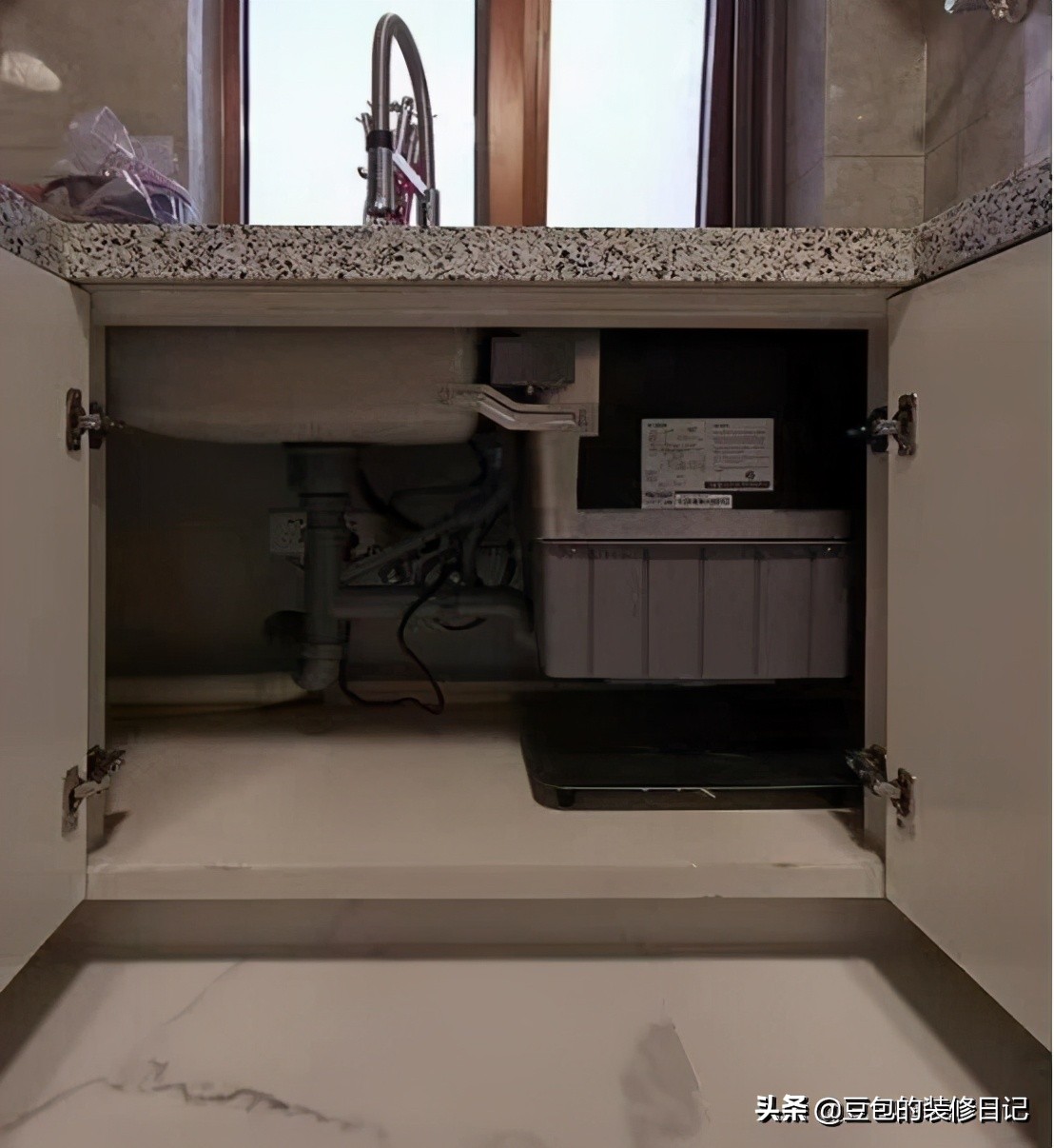 用瓷砖做的橱柜效果怎么样,什么样的瓷砖适合做橱柜