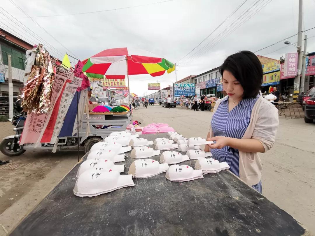 在大街上卖骨灰盒,殡仪馆卖高价骨灰盒后续