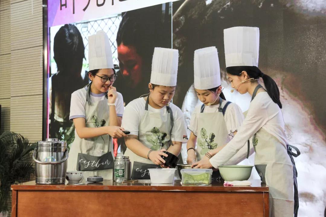 灏忔氮鎺㈡牎鏂板煄鍒嗘牎,灏忔氮鎺㈡牎宸濆ぇ