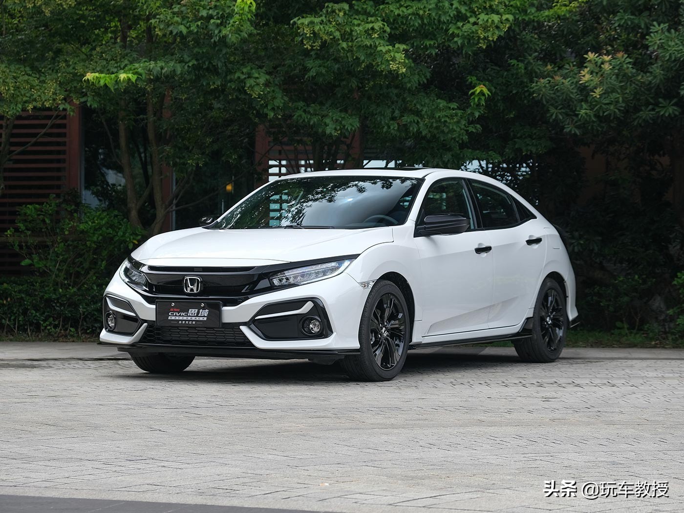 国人买车为啥考虑保值,买车秘籍为什么要买白色车