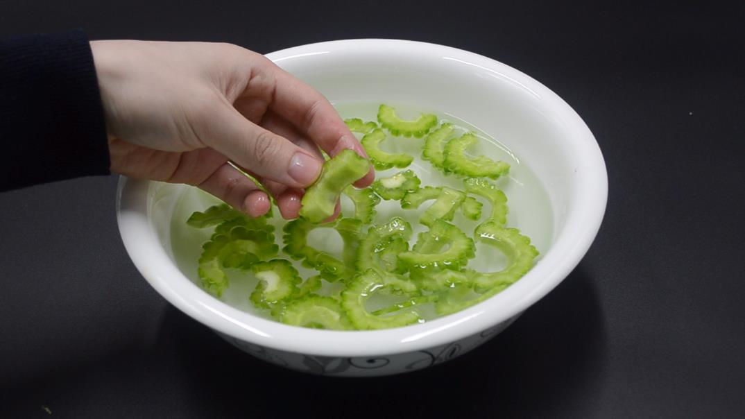 吃了苦瓜你才知道生活的甜,吃了很多苦瓜会怎么样