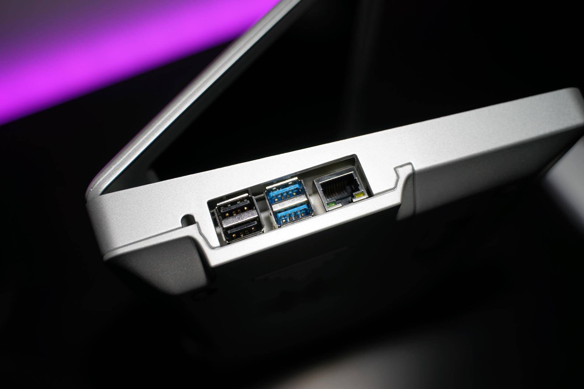 软硬件结合,内置教程浅学易懂,程序员爸爸体验壳乐派编程学习机