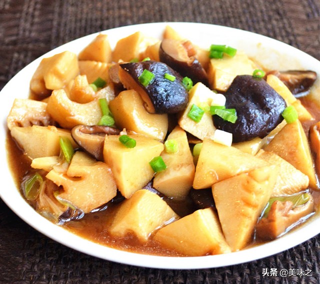 冬笋的家常做法简单清炒,冬笋最好吃的十种做法冬笋炒香菇