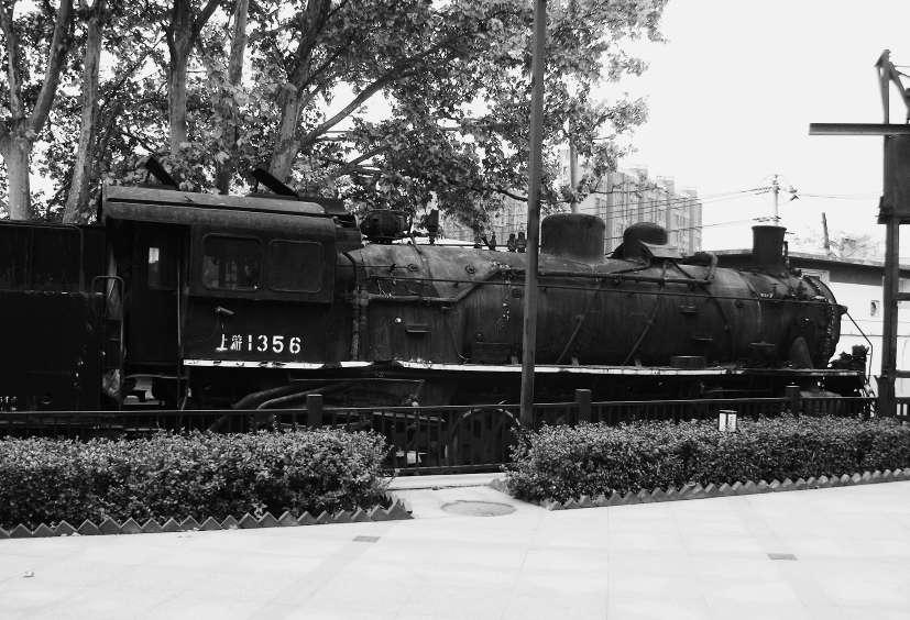 中国唐山机车厂产的蒸汽机车,开滦火箭号蒸汽机车