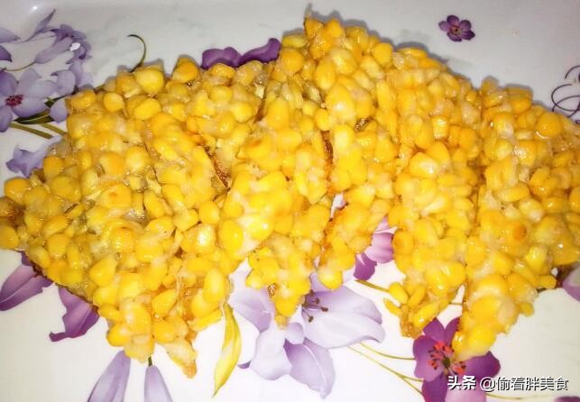 玉米烙只煎一面吗,玉米烙刚开始做为什么不粘