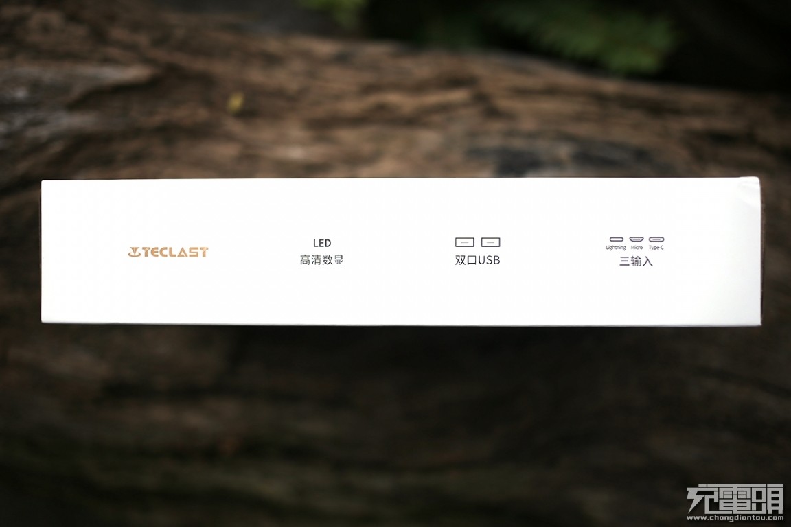 30000毫安大容量移动电源,30000毫安大电池手机