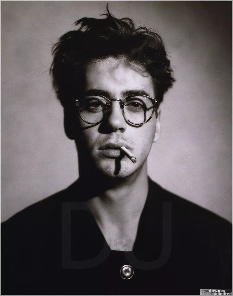 钢铁侠以前爱吸毒吗,钢铁侠吸毒史真实事件