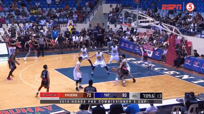 拳击击打裆部导致对方受伤,拳击打脖颈部位