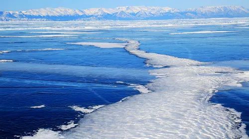 「适合12星座旅行地」射手适合冰岛，摩羯适合贝加尔湖