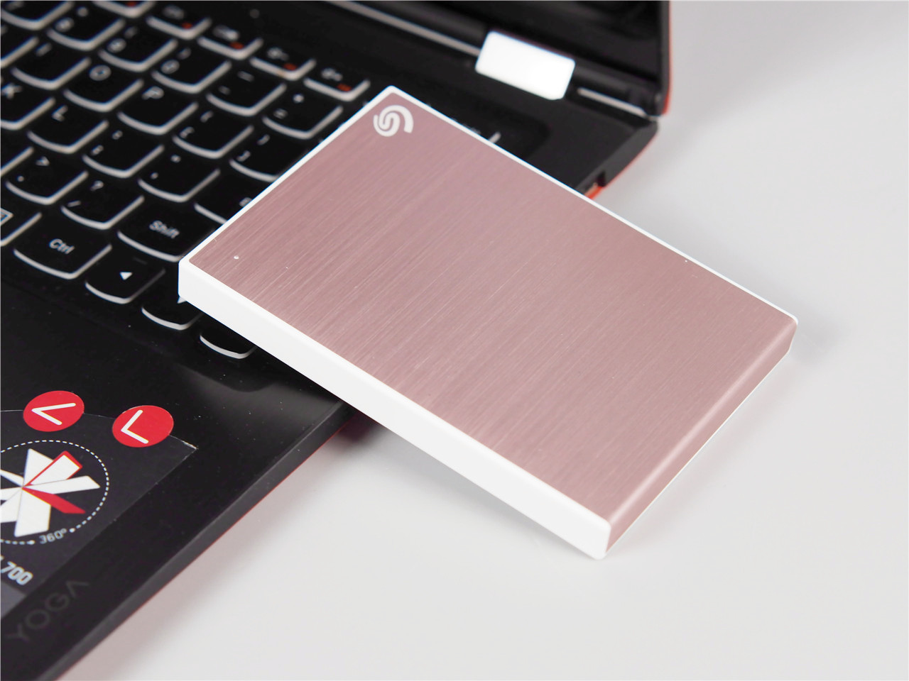 希捷2tb移动硬盘有几个盘片,希捷2tb移动硬盘功率多少