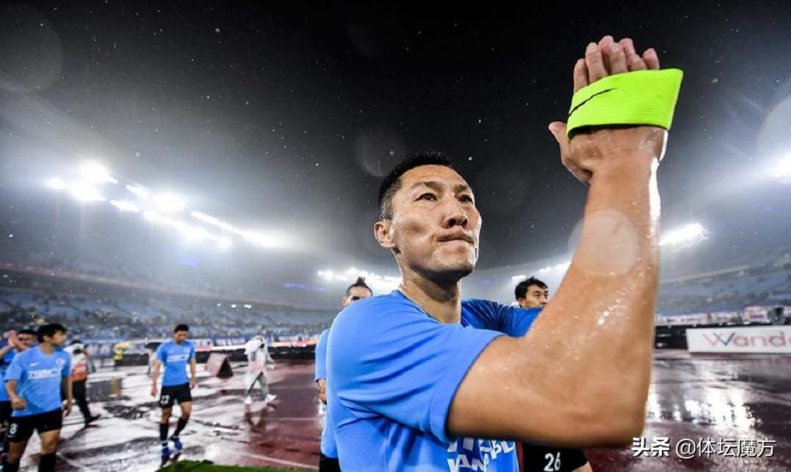 周挺大连一方高光时刻,2018大连一方周挺最后一场球