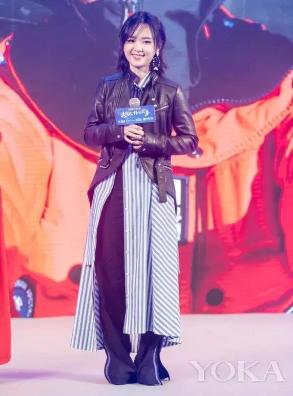 皮衣怎样穿才时髦呢,秋冬皮衣时髦穿搭